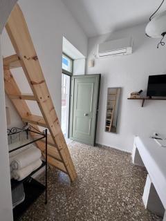 Nostalgia Traditional Home - Skiros - 8