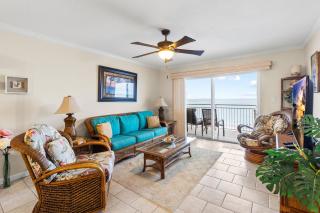 Top Floor Direct Beachfront - Madeira Norte #510 - 8