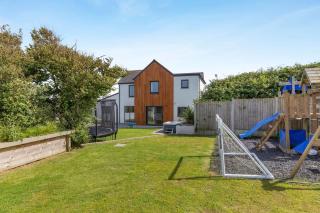5 Bed in Upton oc-m44891 - 9