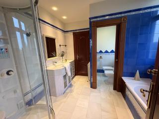 Spectacular luxury villa just 5 minutes from the beach - 7