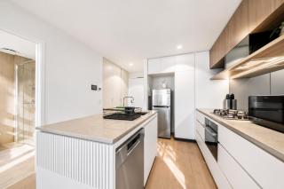 Lv 20 Private Luxury Apartment on Queens Wharf Residence - 8