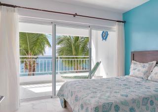 Oceanfront Apartment, Pool, Near the Beach, Large Balcony - 7