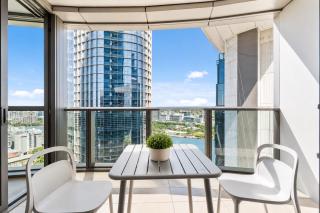 Lv 20 Private Luxury Apartment on Queens Wharf Residence - 5