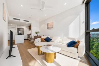 Lv 20 Private Luxury Apartment on Queens Wharf Residence - 1