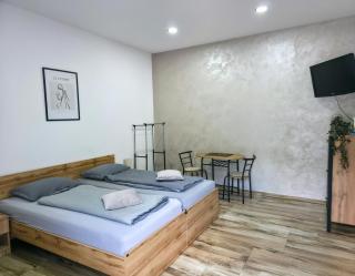 Riverstone Retreat Studio - 9