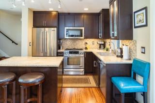 Private Terrace in Queen Anne - 3