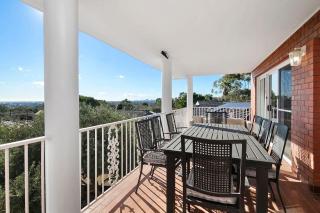 Panoramic Views 5BR 3BTH Family Home - 6