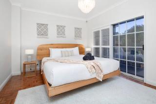 Panoramic Views 5BR 3BTH Family Home - 6