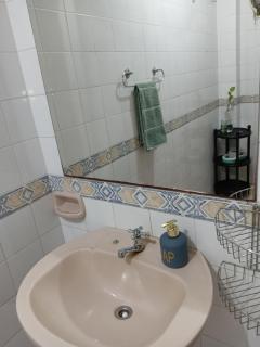MONOAMBIENTE, cómodo en lugar tranquilo y seguro, a minutos del aeropuerto y de centros comerciales de Asunción!! - 3
