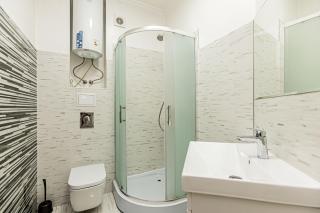 Ismail 58-7-18 Residence - 1