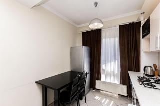 Ismail 58-7-18 Residence - 1