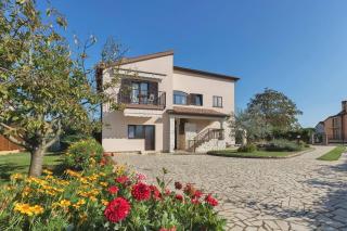 Apartments with parking space Valbandon, Fazana - 27704 - 8
