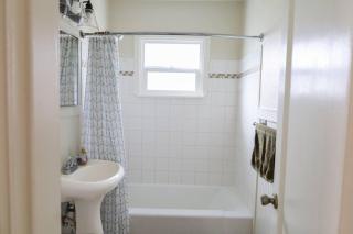 The Stardust Cottage Near Downtown Klamath Falls - 2