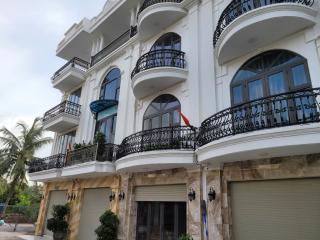 Entire 4-bedroom apartment in Do Son, Hai Phong - 0