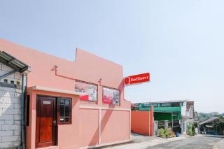 RedDoorz Syariah Miyona Krapyak Semarang - 7