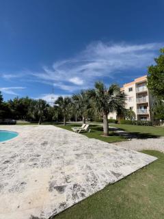 Charming 2-Bedroom Apartment in Punta Cana with Shared Pool - 8