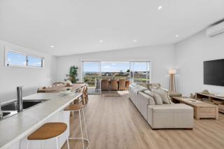 Marina Breeze - Excelsior Pde - 7