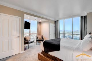 MGM Signature-27-820 1Br 2Ba F1 Pits Suite Balcony - 3