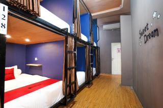 Reddoorz Hostel near Malang Train Station 3 - 5
