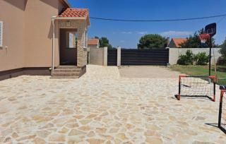 Beautiful Home In Biograd Na Moru - 4