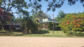 Casa frente al río con piscina - 6