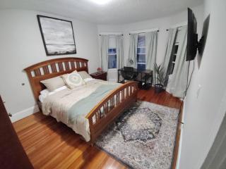 Stylish 3BR King Bed Ideal for Professionals - 6