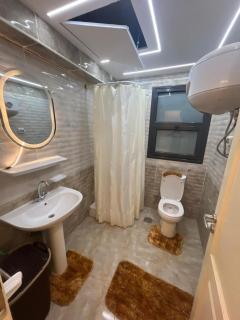 In my city, 2 bedrooms and 2 bathrooms - 8