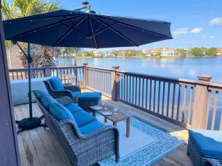 Margarita Villa A - Waterfront villa, steps to beach, heated pool, beach gear - 3