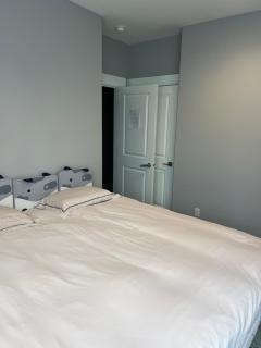 Rooms near Seatac airport on bus line - 2