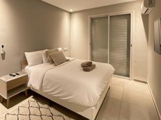Small modern cocoon - 0