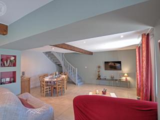Gîte spacieux avec jardin et terrasse à Saint-Galmier - FR-1-496-300 - 1