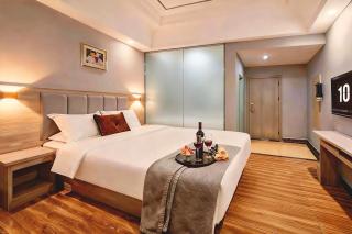 Astor Designer Hotel, Cenxi Adjacent to Cenxi People's Hospital, Small Square and Cenxi Bus Terminal, Cencheng Town, Cenxi City, Wuzhou, Guangxi, China - 2