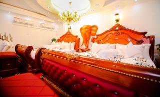 Hotel White House - 1