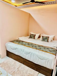 Avigat Kabir hotel sanwer - 4