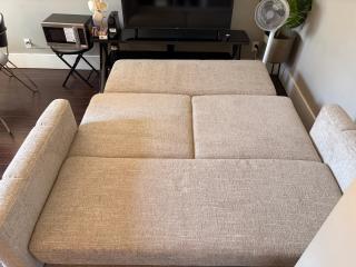 Bright and cozy 1B1B Suite Near YVR, DT, Free parking and Private Entrance - 8