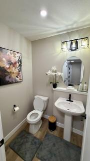 Maple Family House Stylish Stay for 8 - 9