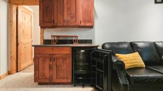 Log Style Home with Hot Tub by StayIn - 2