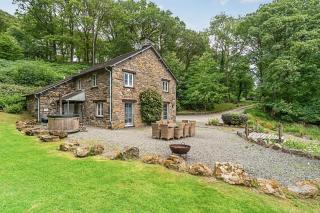 Hammerhole at the Graythwaite Estate - 8
