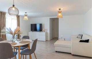 Gorgeous Home In Sinj With Private Swimming Pool, Can Be Inside Or Outside - 3