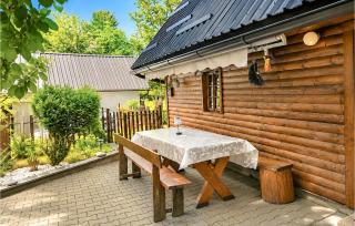 3 Bedroom Cozy Home In Otes - 9