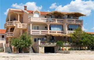 Amazing Apartment In Kustici With Wifi - 4