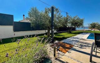 Gorgeous Home In Kastel Stari - 3