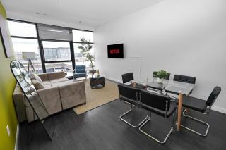 2BR Stylish Westown 5 minutes to Deer District - 3