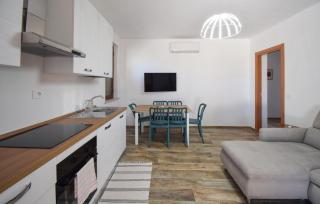 3 Bedroom Amazing Home In Bisenti - 7