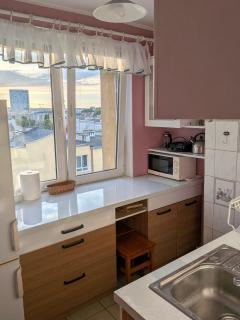 9th Floor Flat with Balcony, Free Parking - 6