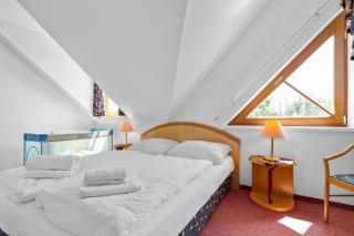 DAS BURGENNEST Chalet Zwei - 4 Betten Refugium mit privatem Bademantelgang zur Therme - 3