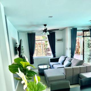 Warisa Happy Pool Villa Near Pattaya Beach - 6