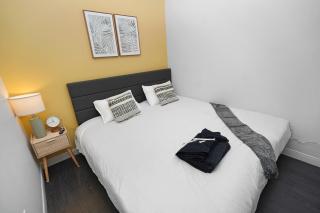 Westown 2BR Retreat 10 min to Fiserv Forum - 8