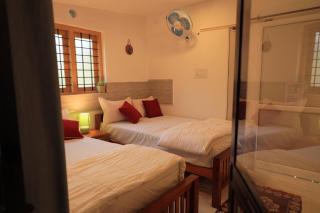 Farmstay in ചില്ലുകൂടാരം at Les Domki et al. - 5
