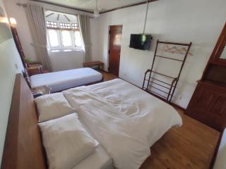 Mount Mary Inn - 1